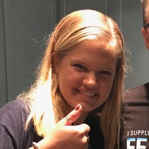 Meet your Posher, Nina